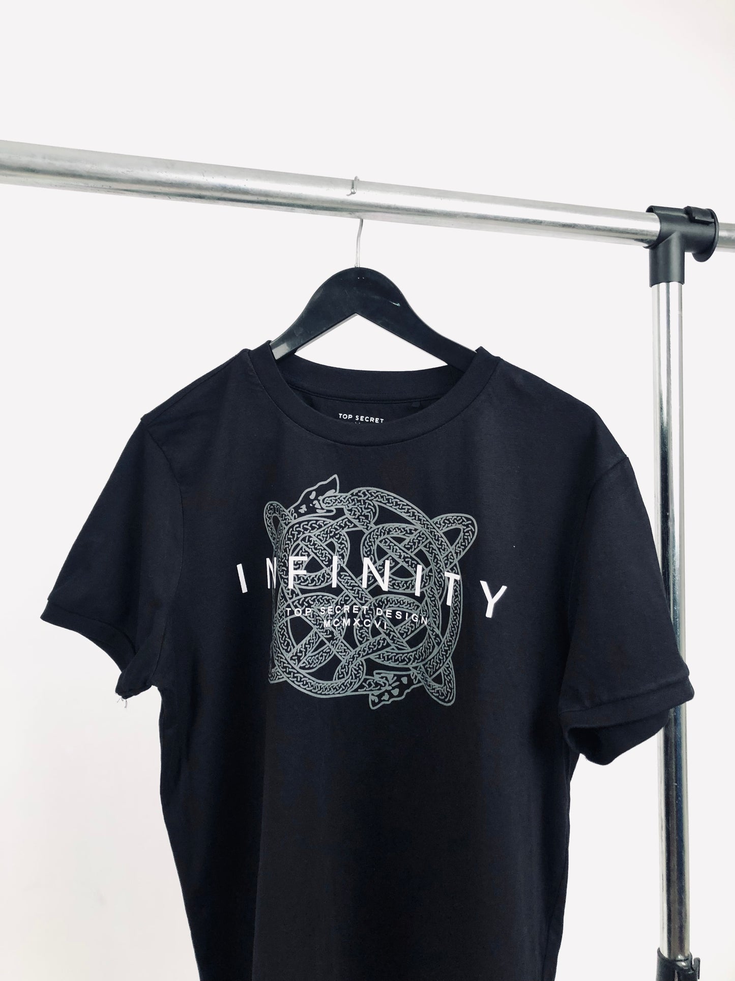 Top Secret Muscle fit infinity print T-shirt in black