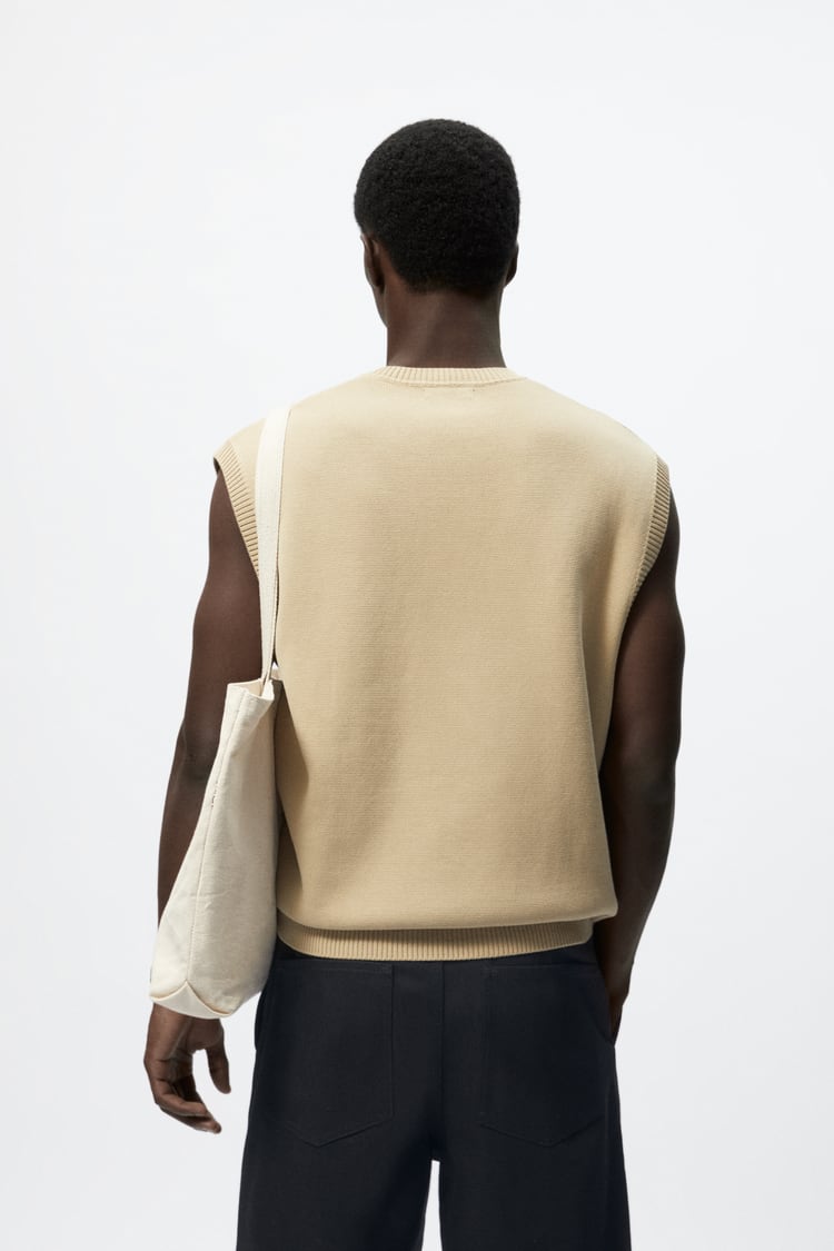 ZARA KNITTED WAISTCOAT CAMEL