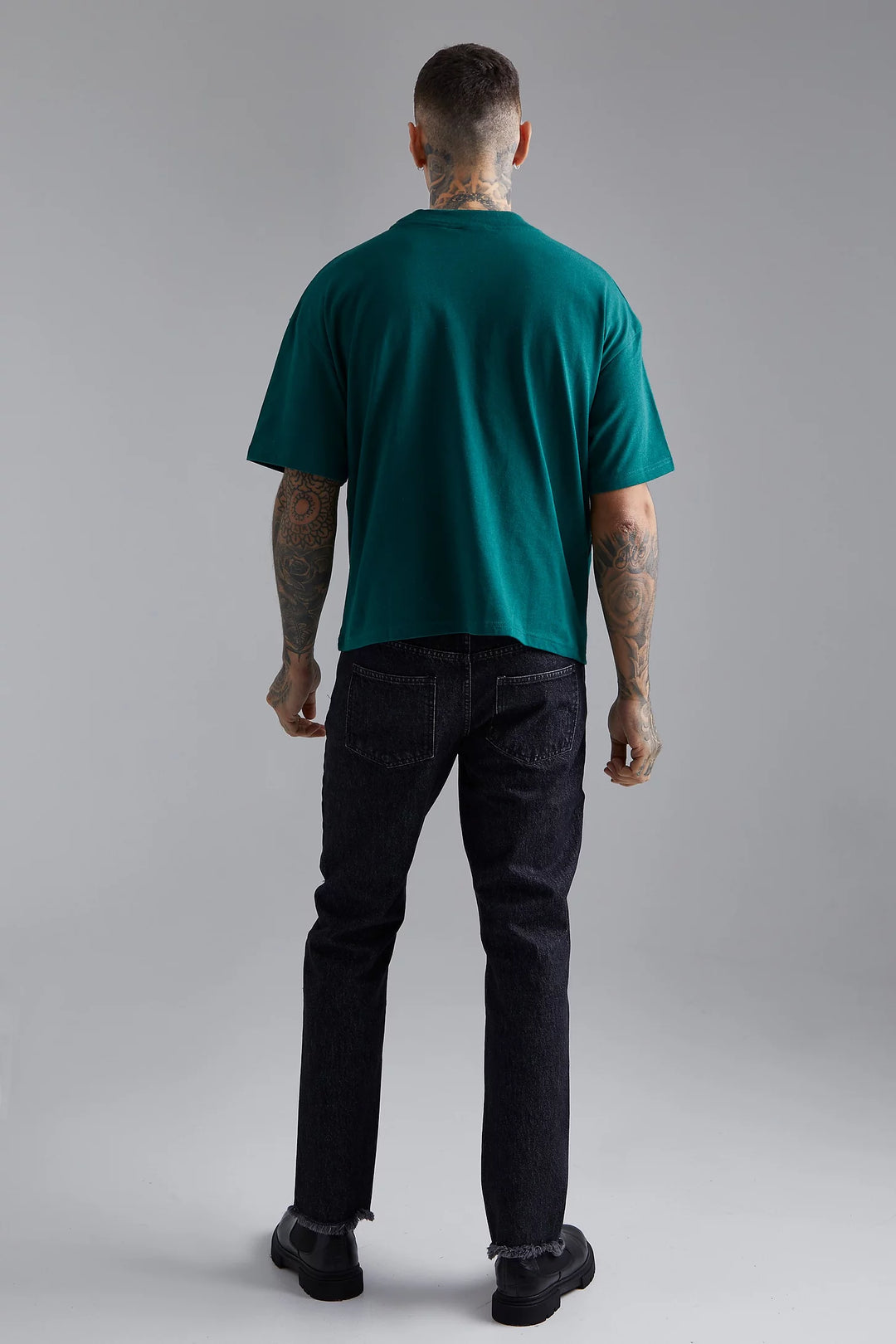 BOOHOOMAN BOXY FIT HEAVYWEIGHT DOUBLE NECK T-SHIRT IN FOREST GREEN