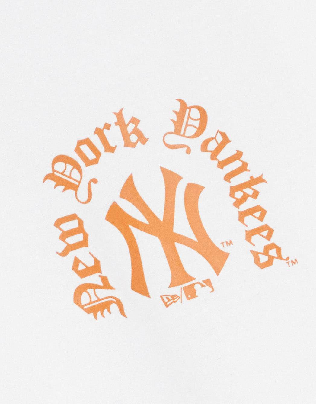 New Era New York Yankees old english backprint t-shirt in white