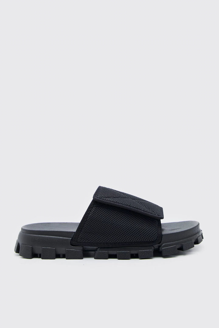 Boohooman Webbed Chunky Slider Black