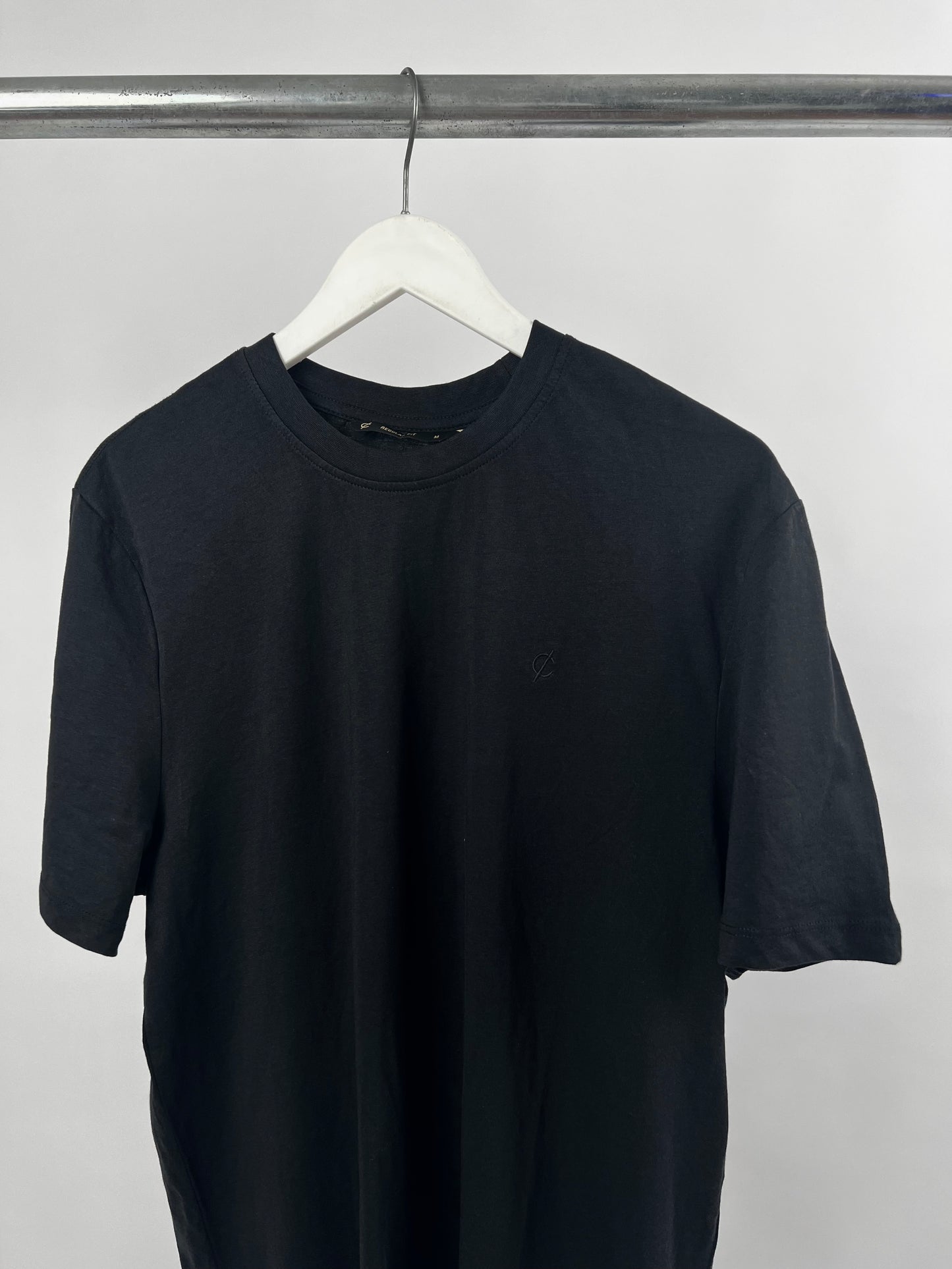 CMNS regular fit t-shirt in black