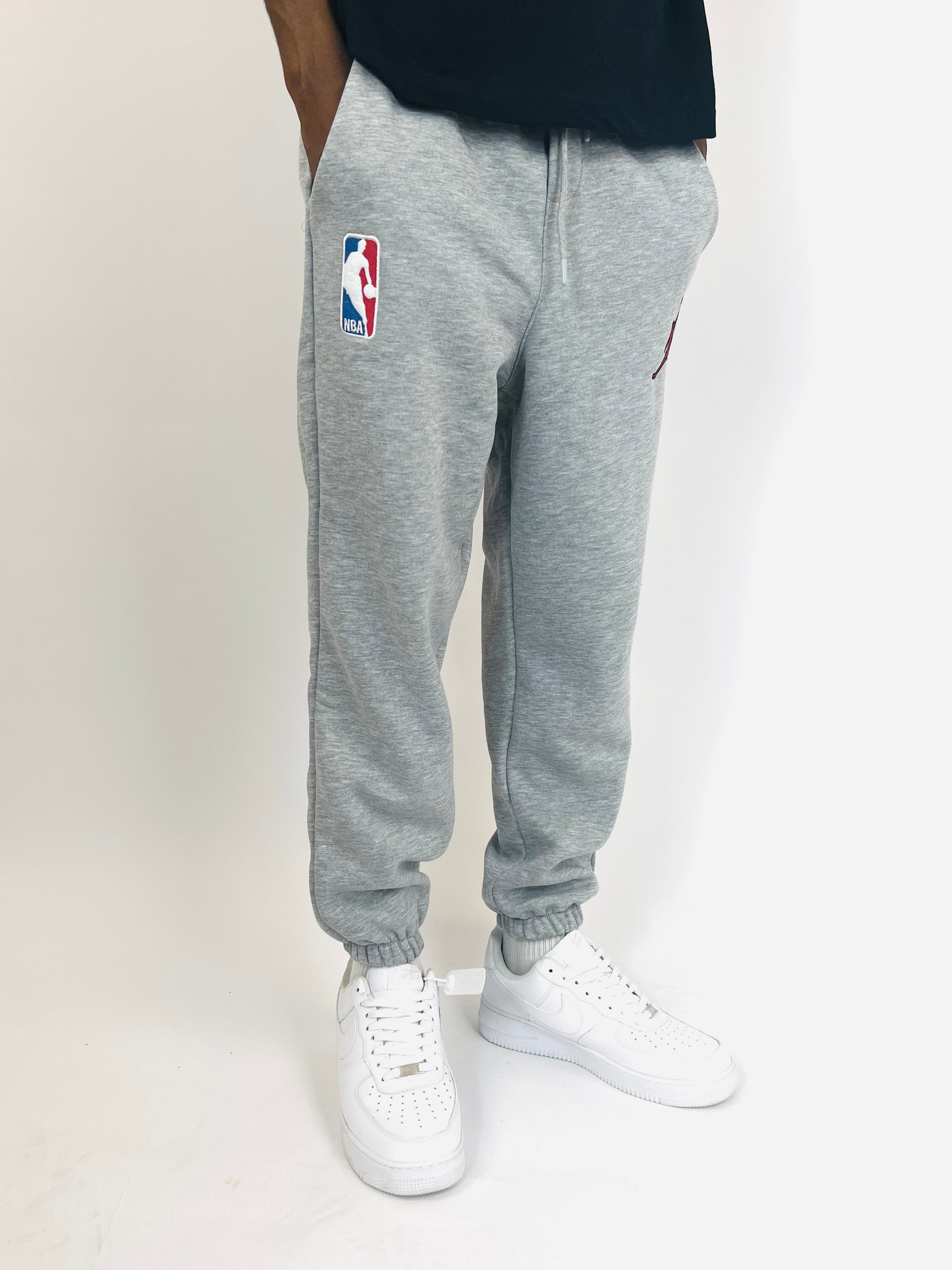 Blow up clothing NBA jogger pants in grey – Garmisland