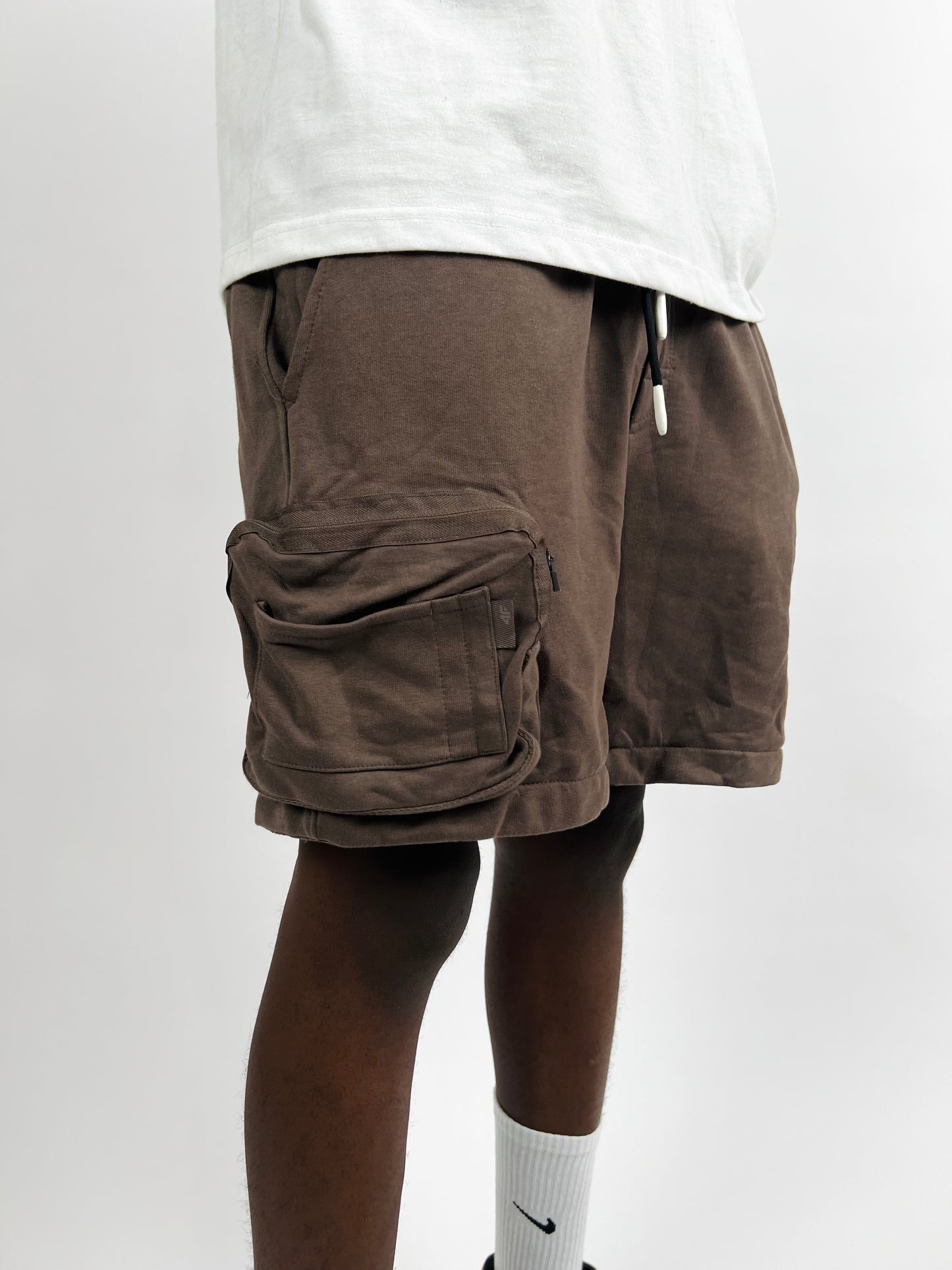 4F cargo tech shorts in brown