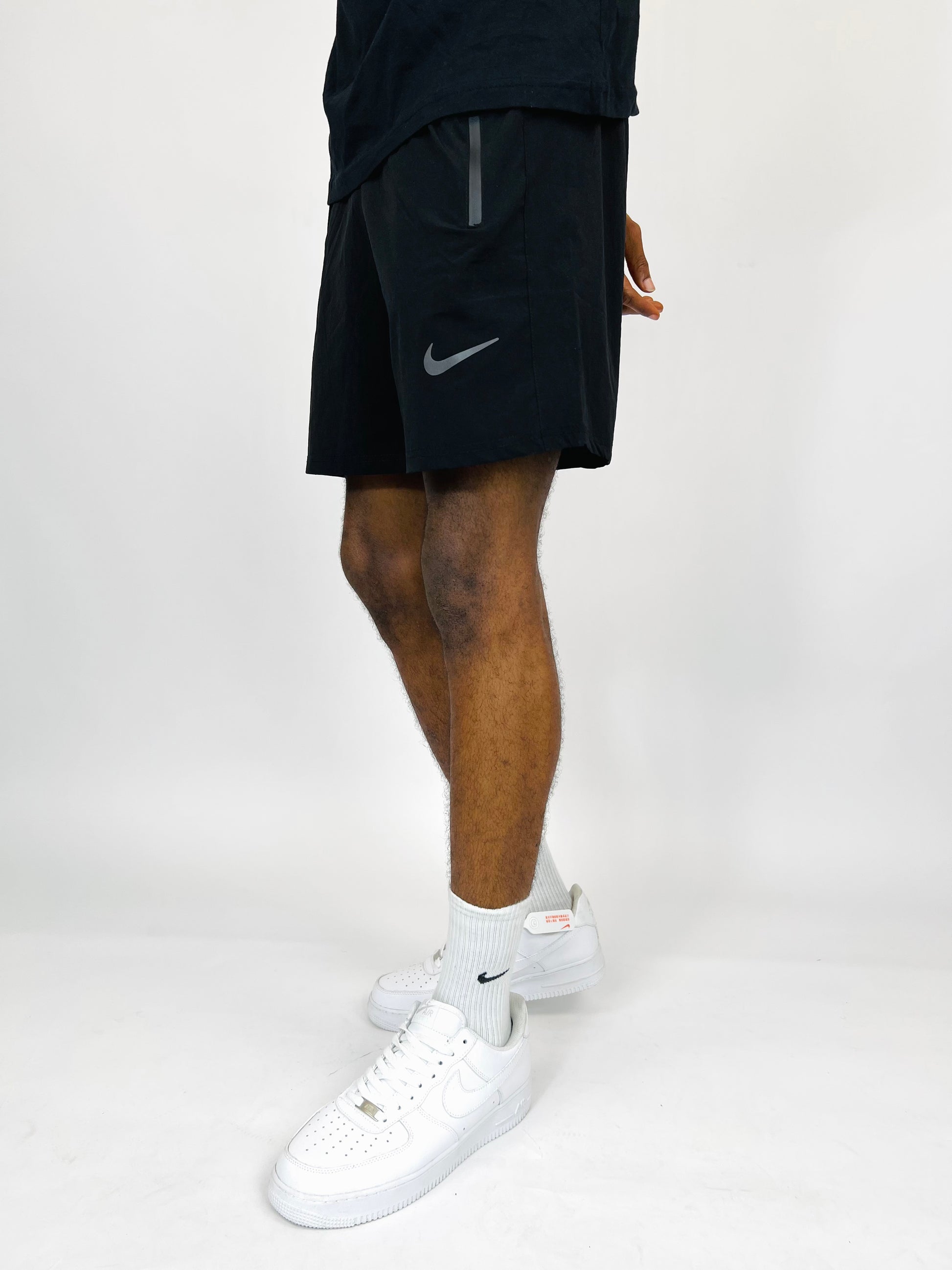 Nike Reflective Logo shorts in black – Garmisland