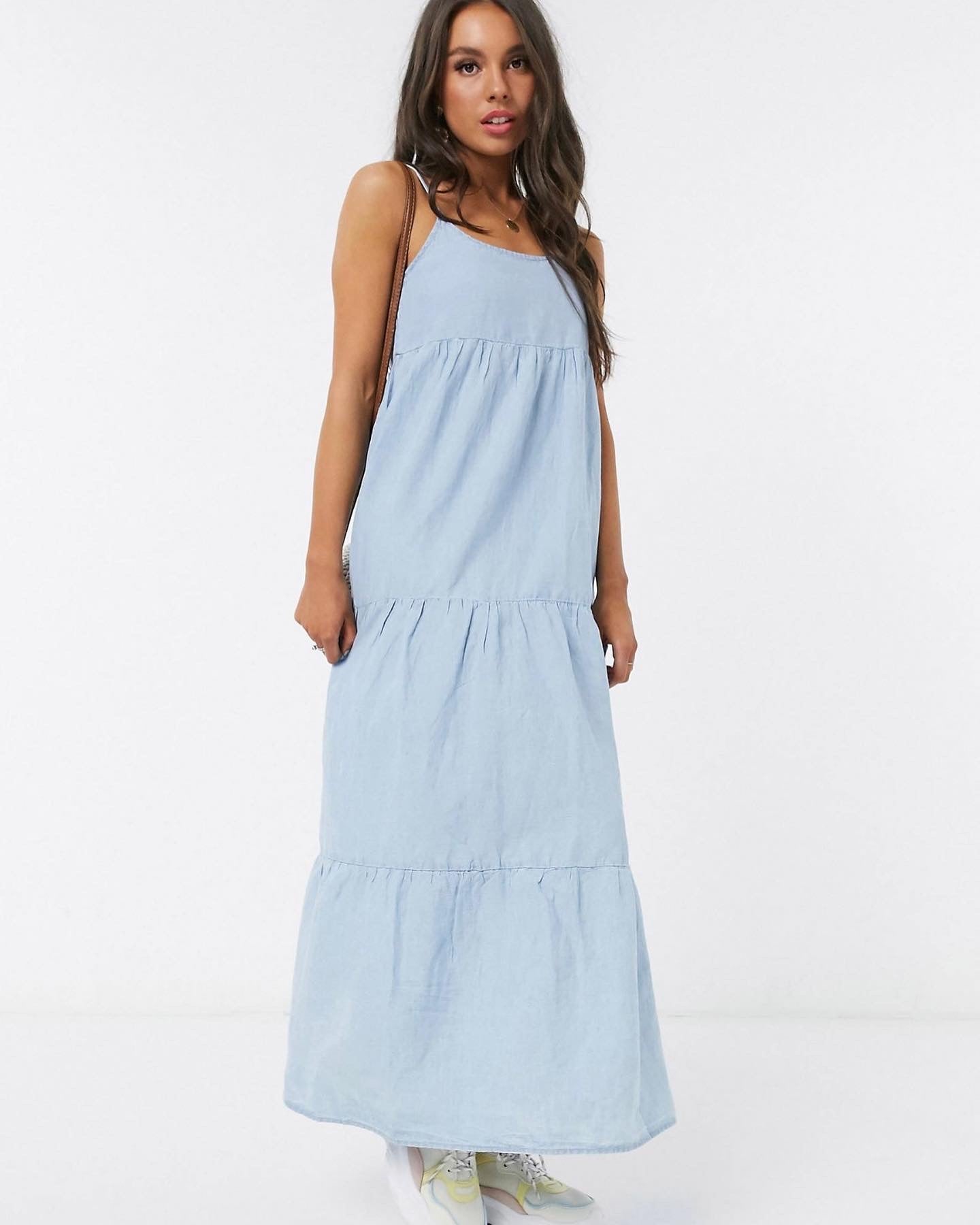 Pull&Bear smock denim dress in light blue – Garmisland