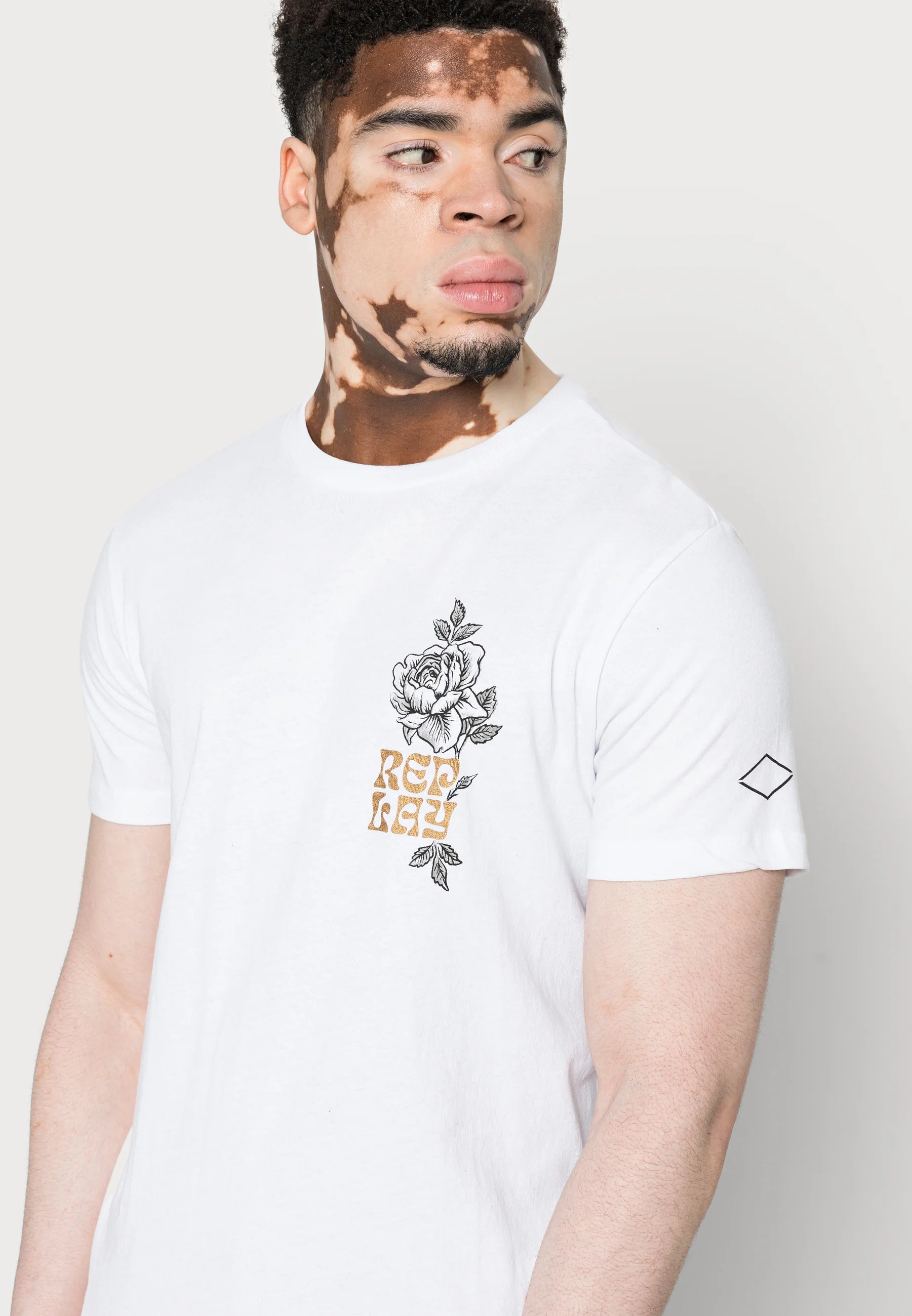 T-Shirt Saint-Valentin Avec Message Romantique : « Just Kiss Me We Can Talk Later » – Cadeau Parfait Pour Ta Moitié