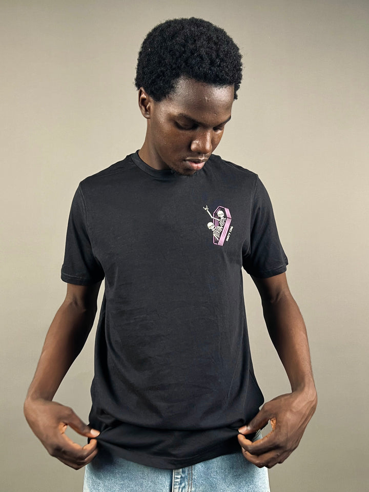 Free Planet Backprint T-shirt in black